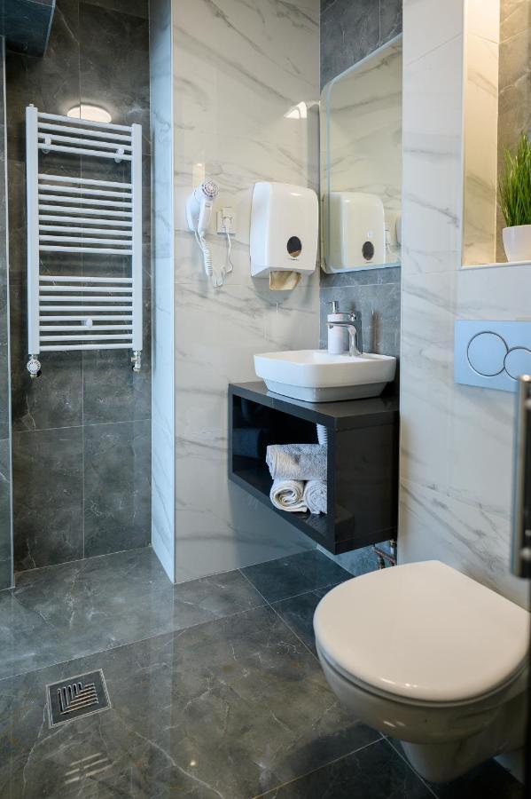 Apartman Nataly Ni Екстериор снимка